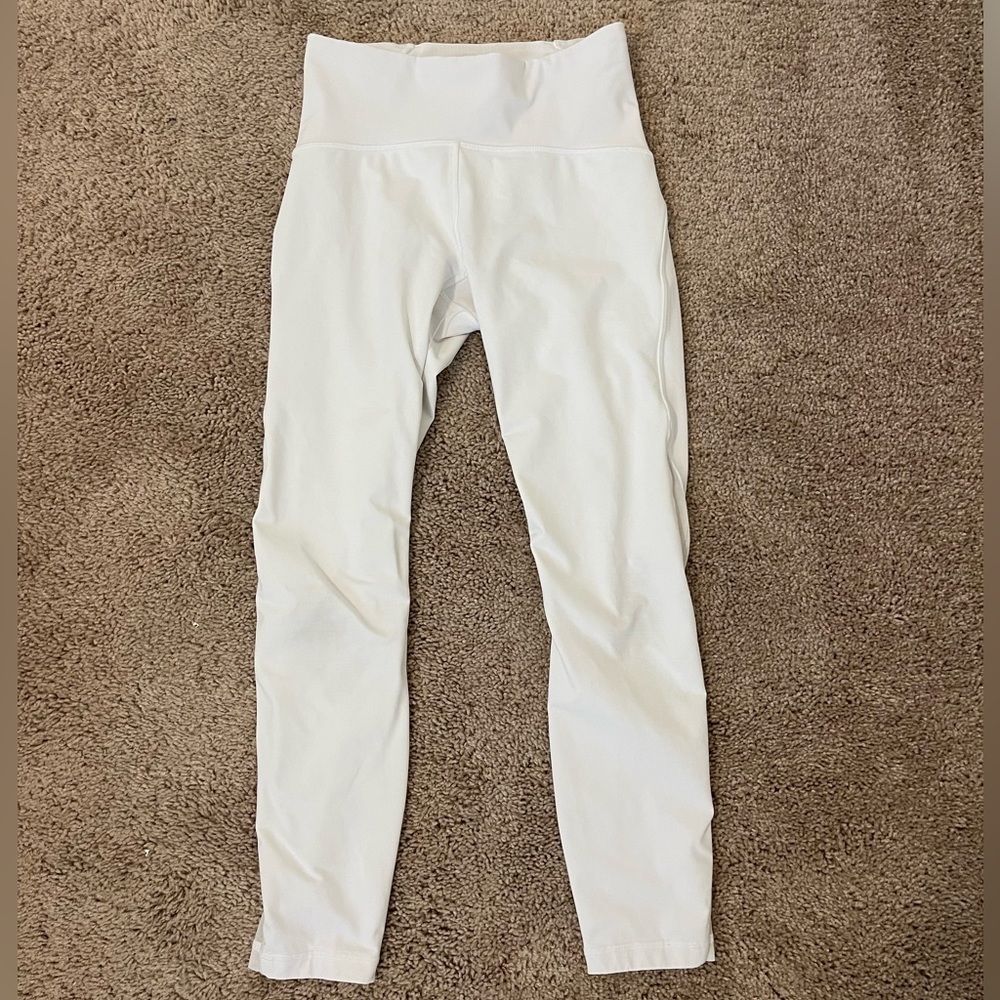 Lululemon Women’s Yogapants Size 6 White